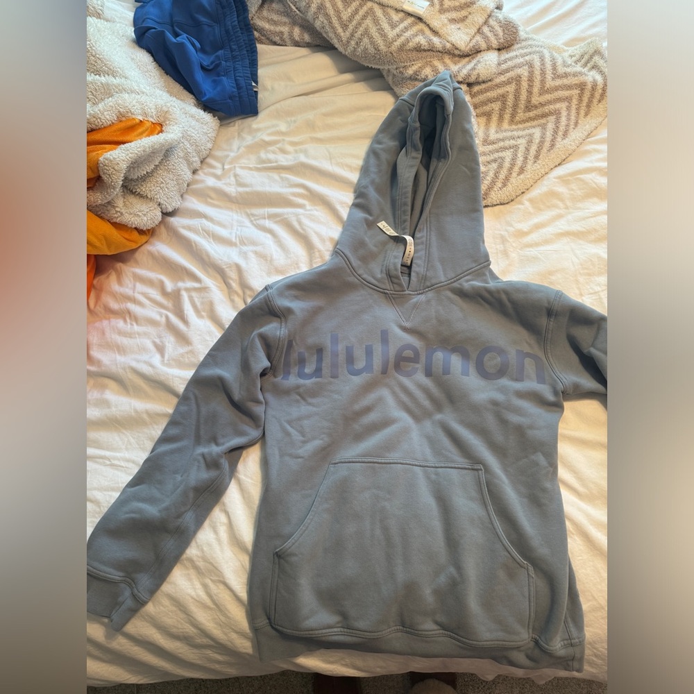 Lululemon sweatshirt